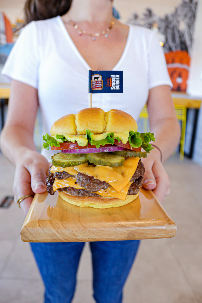 Smashburger abrió en Paseo Colón