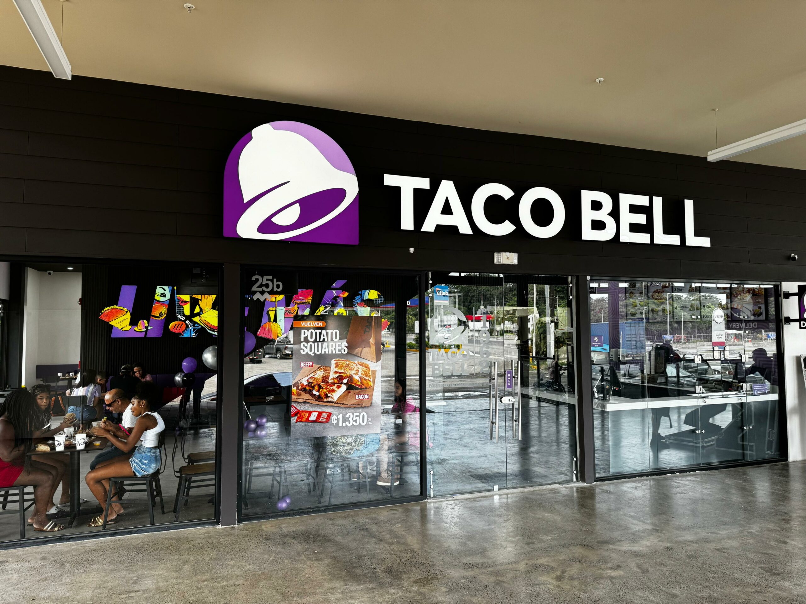 Taco Bell® inaugura en Limón su restaurante #52 en el país

